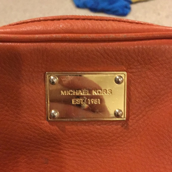 Micheal Kores purse - Picture 6 of 9